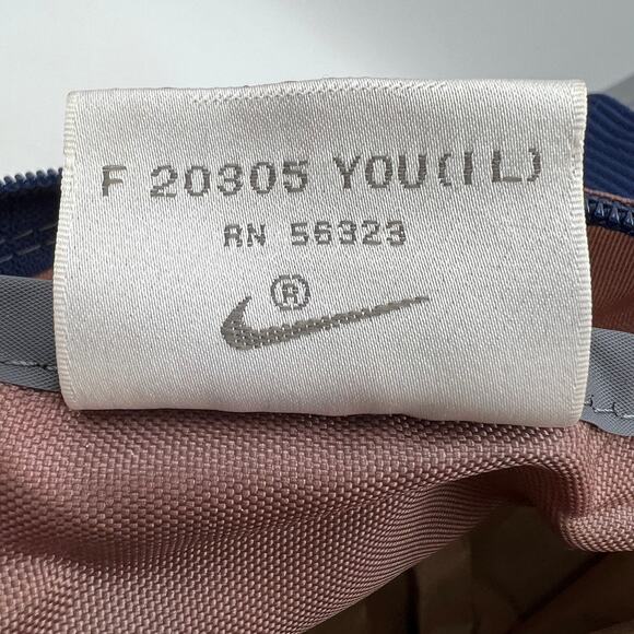 Vintage 80s Nike XL Duffle Bag - Picture 5 of 11